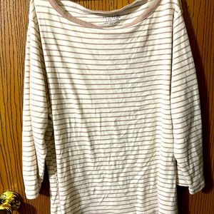 Time & Tru 3/4 Sleeve Top